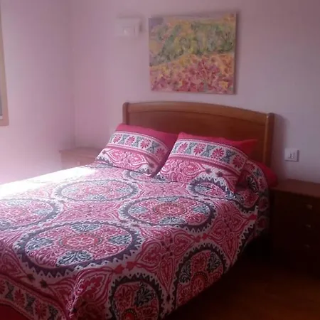 Casa Nides Appartement *