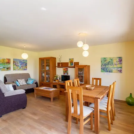 Apartamento Casa Nides Doade