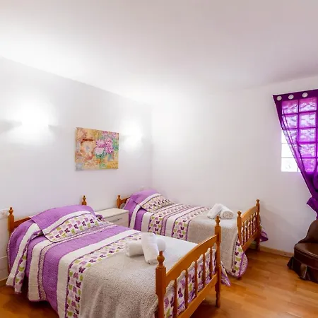 Casa Nides 公寓 *