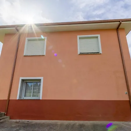 Casa Nides Apartman Doade